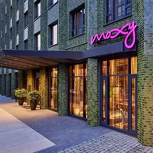 https://moxy-cologne-muelheim.topcolognehotels.com